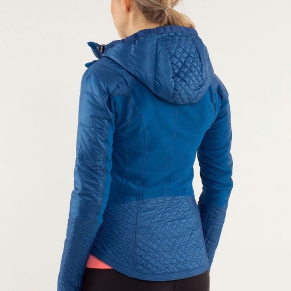 EUC Lululemon Quilted Women’s Bundle Up Jacket Removable Hood - Picture 3 of 9